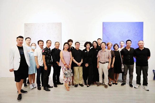 文学绘画双栖艺术家“贺贺”个人展览在广州举行